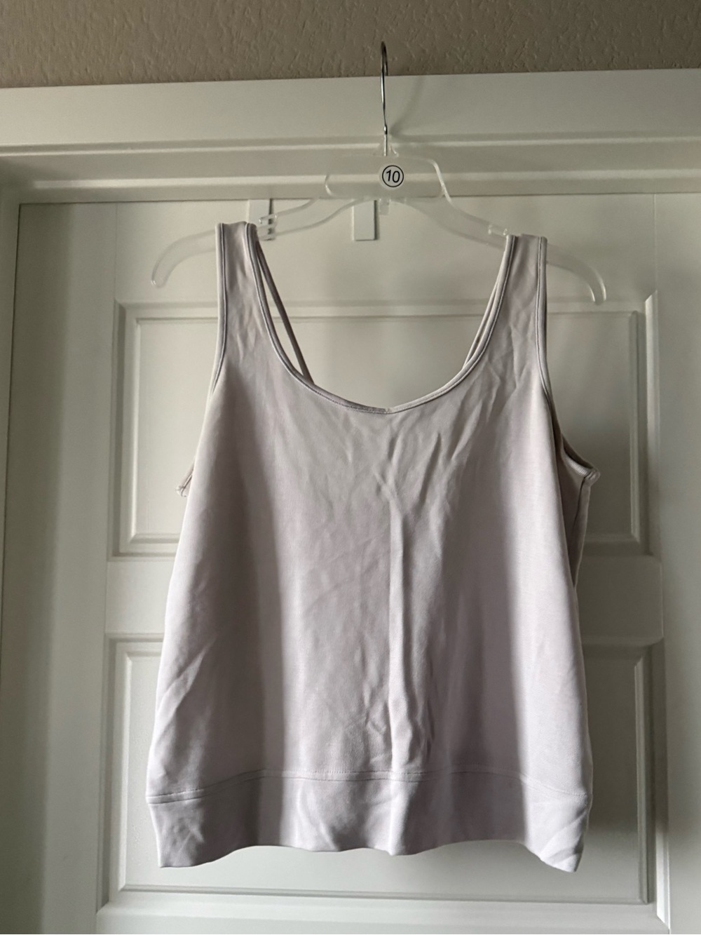 Athleta Women’s Carl Stone Light Gray Serenity V-Back Athletic Tank - Picture 8 of 11